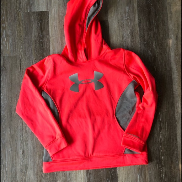 UNDER ARMOUR Sweater